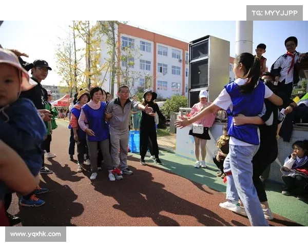 德怀特·霍华德致力推动儿童运动项目发展 传递健康运动理念 德怀特·霍华德致力推动儿童运动项目发展 传递健康运动理念